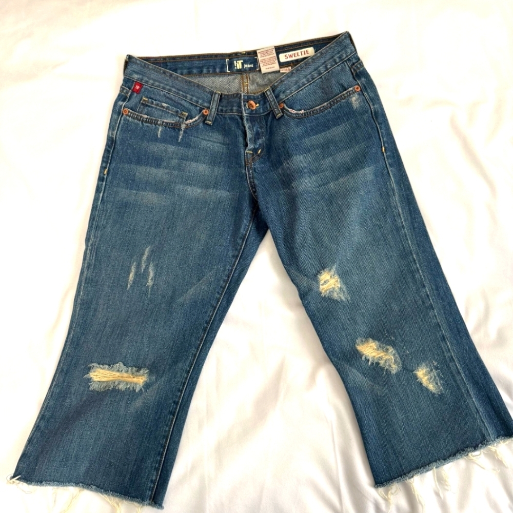 Vintage IT Sweetie Distressed Frayed Hem Denim Button-Fly Capri Jeans - Sz 29
